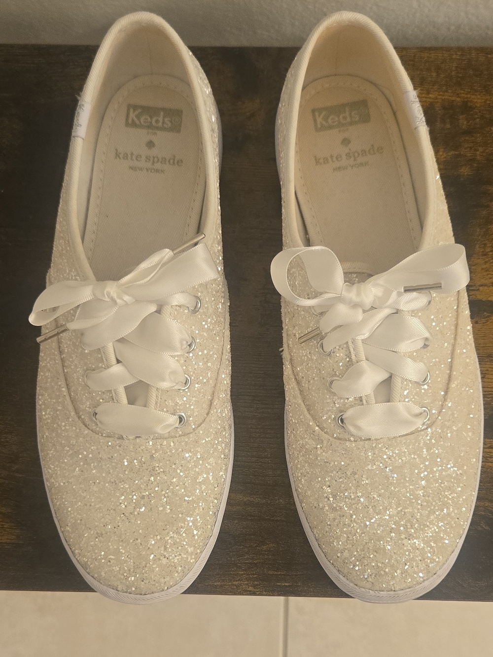 Keds x Kate Spade New York White Glitter Women's Low Top Sneaker Size 8.5 - Picture 5 of 11
